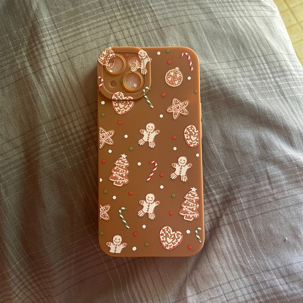 I am selling three iPhone 13 cases!! From Shein